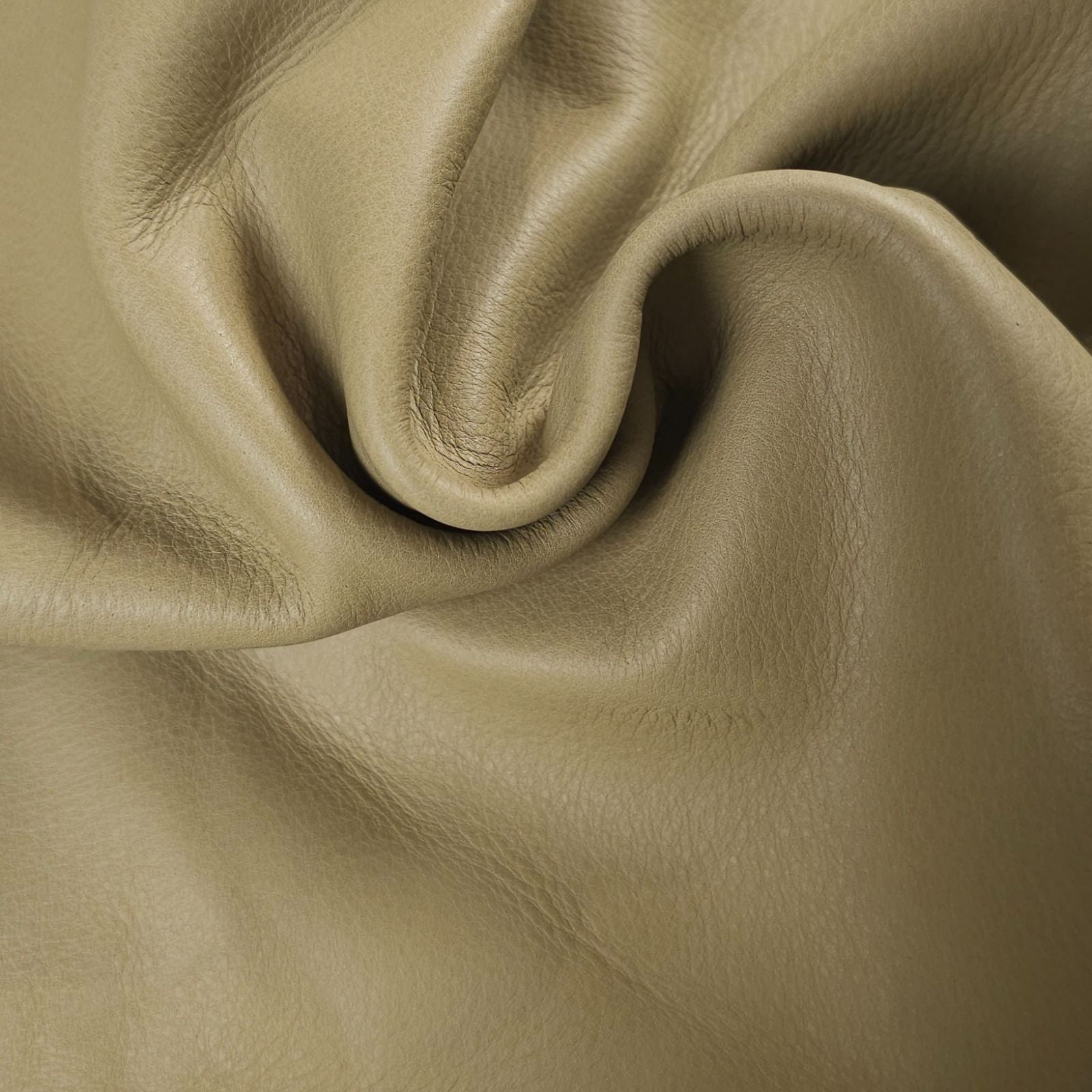 Large Leather Bundles – Solid Colours (Approx. 20 sq ft)