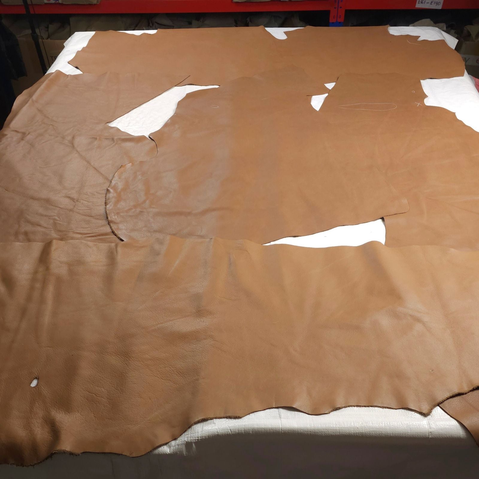 Large Leather Bundles – Solid Colours (Approx. 20 sq ft)